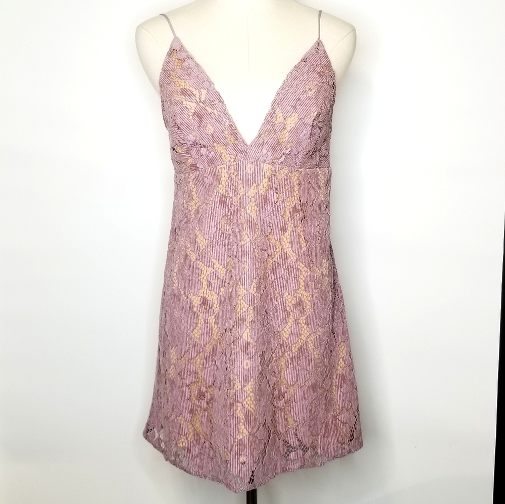 Free People Lace  Sexy Barbiecore Mini Short Pink Cocktail Party Dress. Size 0